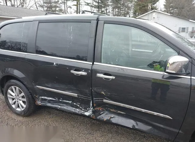 2C4RC1CG9ER421404 2014 2014 Chrysler Town and Country- Tour 6