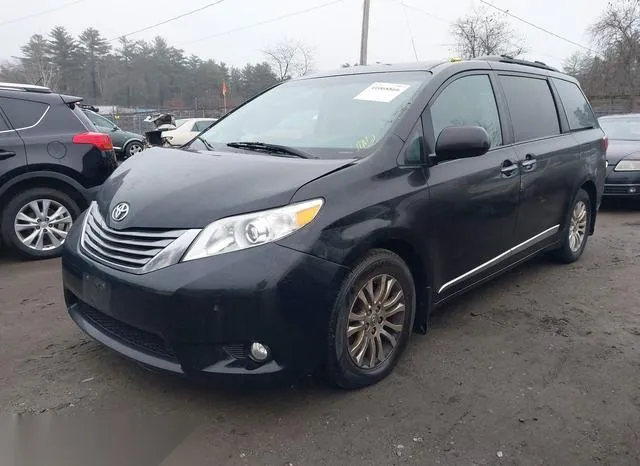 5TDYZ3DC4HS882426 2017 2017 Toyota Sienna- Xle 8 Passenger 2