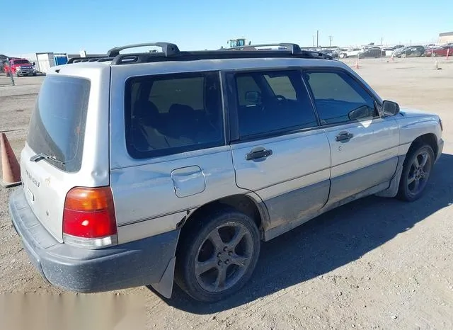 JF1SF6351XH747660 1999 1999 Subaru Forester- L 4