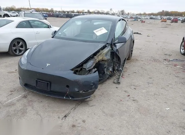 7SAYGDED0RF016038 2024 2024 Tesla Model Y 2