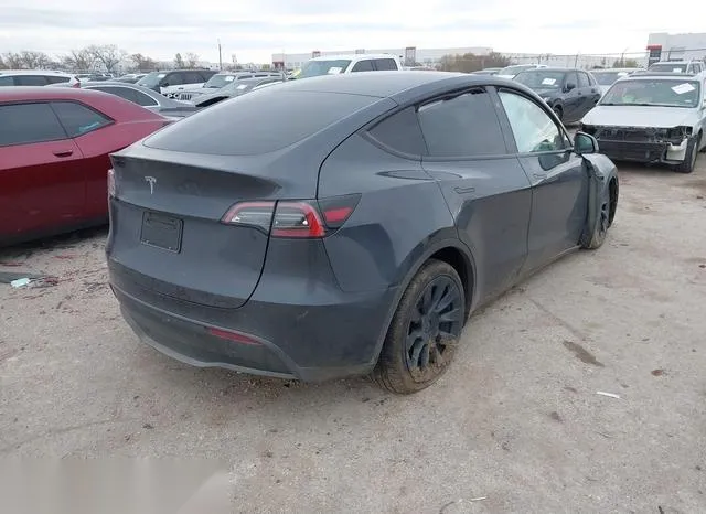 7SAYGDED0RF016038 2024 2024 Tesla Model Y 4