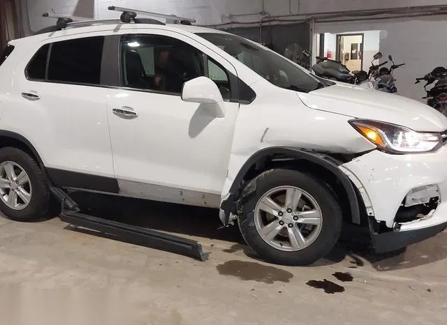 KL7CJPSB0KB895057 2019 2019 Chevrolet Trax- LT 6