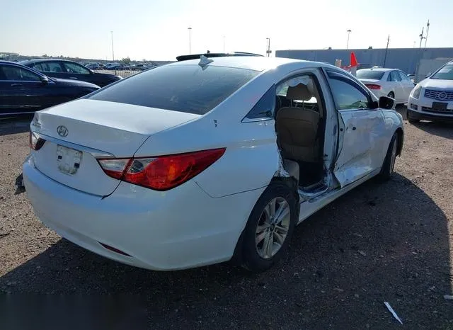 5NPEB4AC2DH589576 2013 2013 Hyundai Sonata- Gls 4