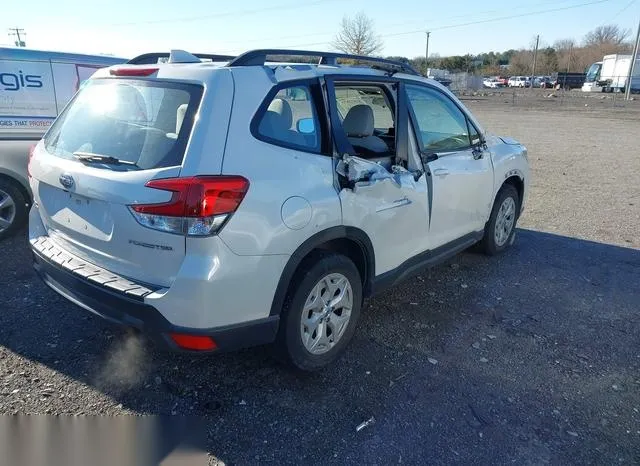 JF2SKACCXKH515544 2019 2019 Subaru Forester 4