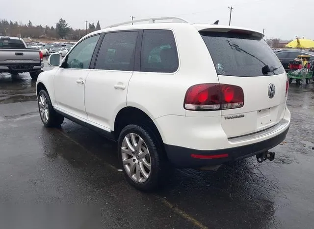 WVGFM77L99D037105 2009 2009 Volkswagen Touareg- V6 Tdi 3