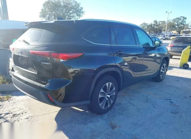 5TDGARAH7MS508568 2021 2021 Toyota Highlander- Hybrid Xle 4