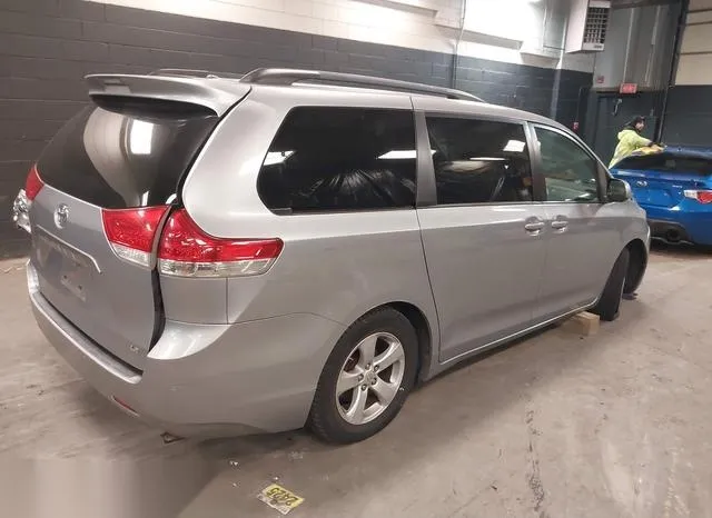 5TDKK3DC8BS170566 2011 2011 Toyota Sienna- Le V6 4