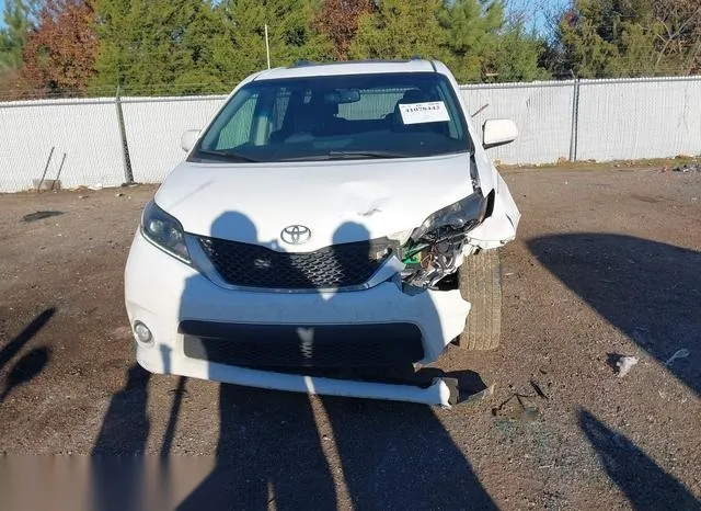 5TDXK3DC3FS622984 2015 2015 Toyota Sienna- Sport 9