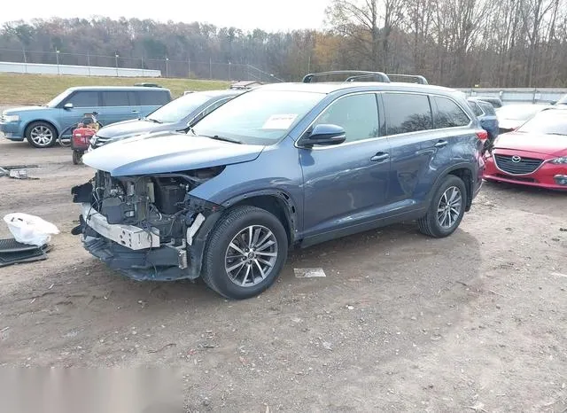 5TDJZRFH6KS944588 2019 2019 Toyota Highlander- Xle 2