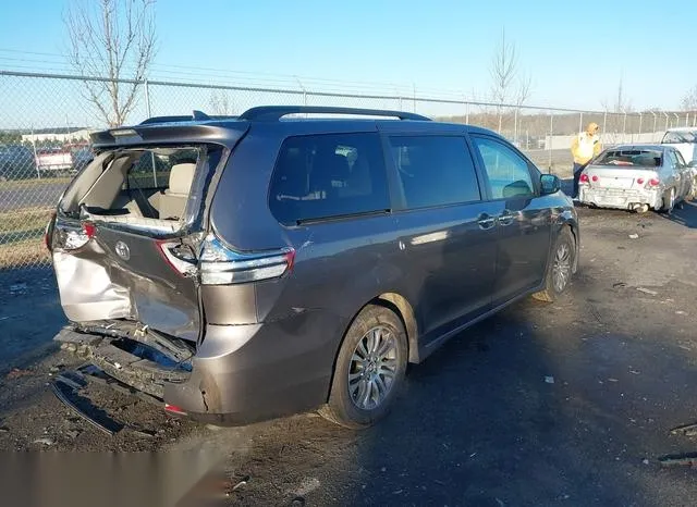 5TDYZ3DC2LS042198 2020 2020 Toyota Sienna- Xle 4