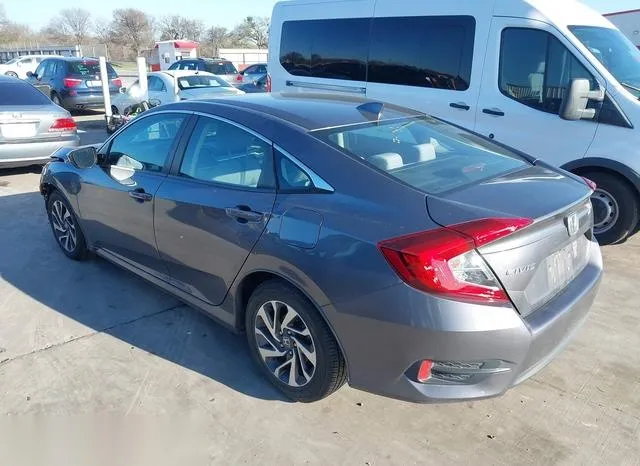 2HGFC2F81JH592744 2018 2018 Honda Civic- EX 3