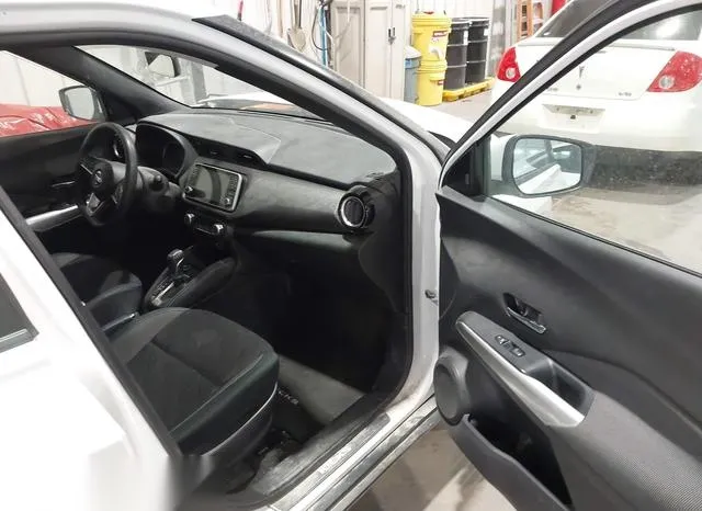 3N1CP5CU2KL564004 2019 2019 Nissan Kicks- SV 5