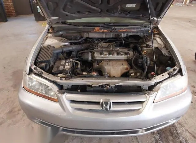 1HGCG56432A034996 2002 2002 Honda Accord- 2-3 LX 10