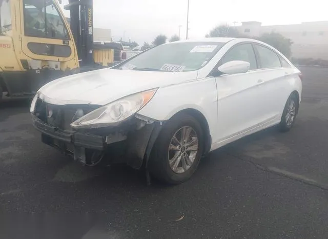 5NPEB4AC8CH372211 2012 2012 Hyundai Sonata- Gls 2