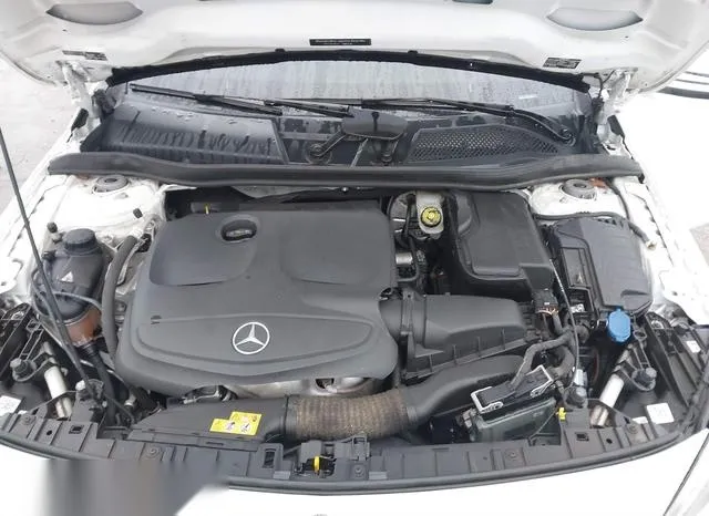 WDCTG4EBXJU000246 2018 2018 Mercedes-Benz GLA 250 10