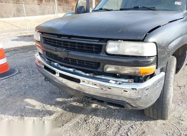 1GNEK13Z12R237165 2002 2002 Chevrolet Tahoe- Z71 6