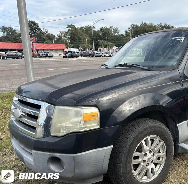 1FMFK15537LA27132 2007 2007 Ford Expedition- El Xlt 2