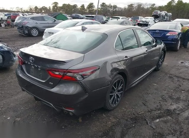 4T1T11AK0MU572048 2021 2021 Toyota Camry- SE 6