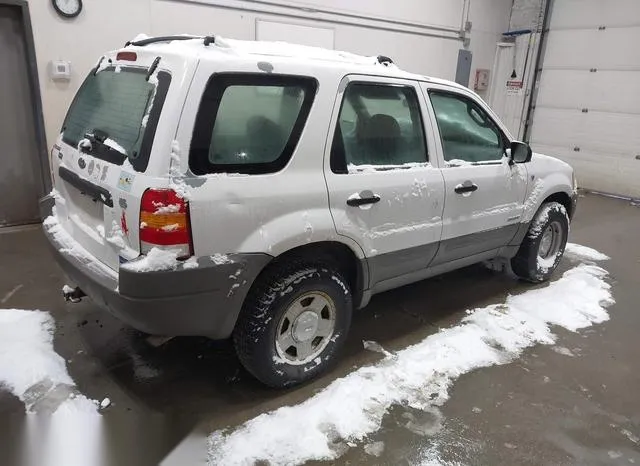 1FMYU011X2KC11563 2002 2002 Ford Escape- Xls 4