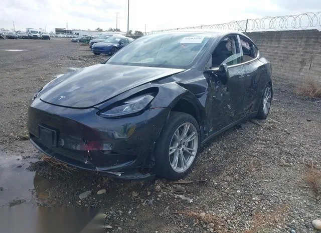 7SAYGAEE8RF069271 2024 2024 Tesla Model Y- Long Range Dual 2