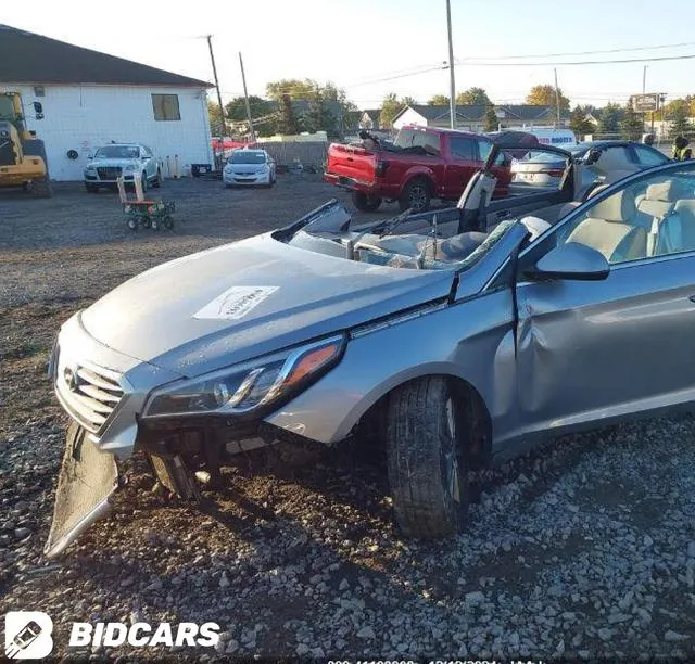 5NPE24AFXFH246270 2015 2015 Hyundai Sonata- SE 2