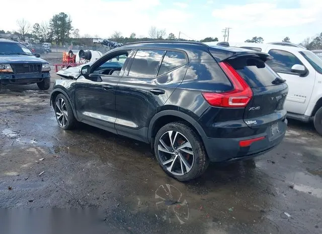 YV4162UMXN2649261 2022 2022 Volvo XC40- T5 R-Design 3