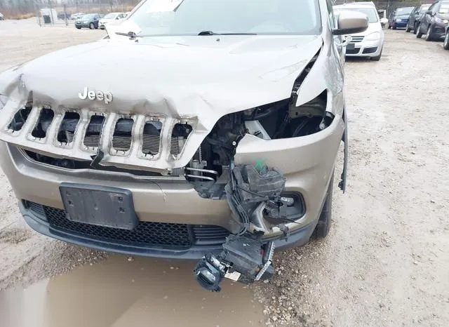 1C4PJMCB9KD193065 2019 2019 Jeep Cherokee- Latitude 4X4 6