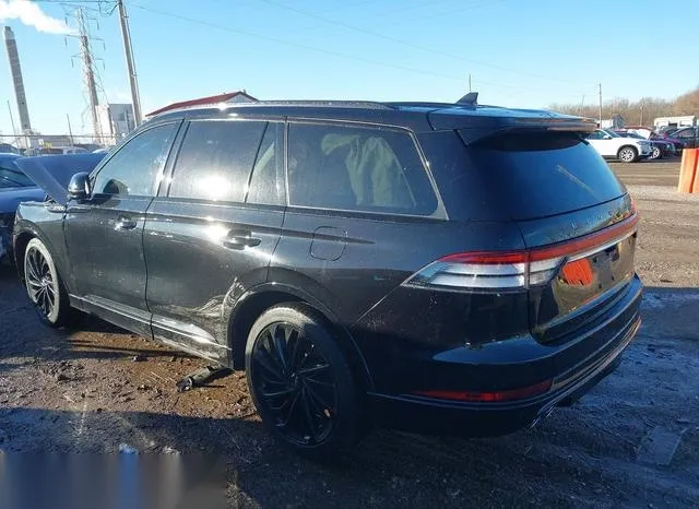 5LM5J7WC8NGL18095 2022 2022 Lincoln Aviator- Reserve 3