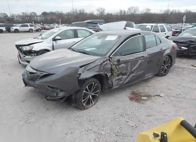 4T1B11HK7JU507114 2018 2018 Toyota Camry- SE 2