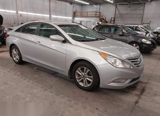 5NPEB4ACXDH568815 2013 2013 Hyundai Sonata- Gls 1