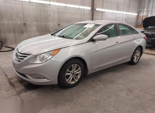 5NPEB4ACXDH568815 2013 2013 Hyundai Sonata- Gls 2