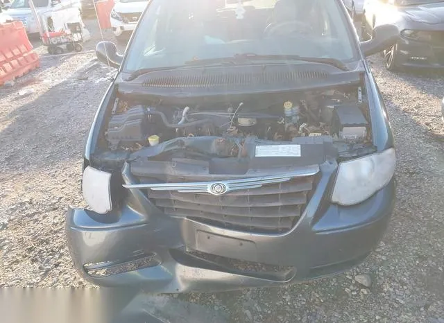 2A4GP54L77R205675 2007 2007 Chrysler Town and Country- Touring 10