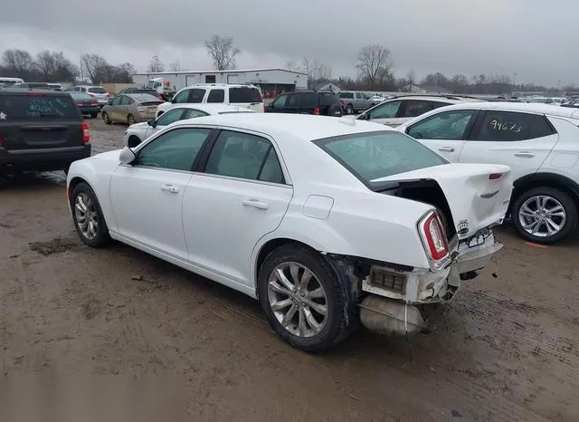 2C3CCARG6HH512397 2017 2017 Chrysler 300- Limited Awd 3