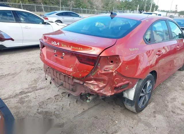 3KPF24AD0NE420935 2022 2022 KIA Forte- Lxs 6