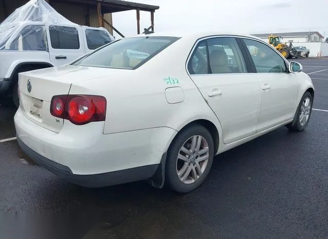 3VWRM71K68M087459 2008 2008 Volkswagen Jetta- SE 4