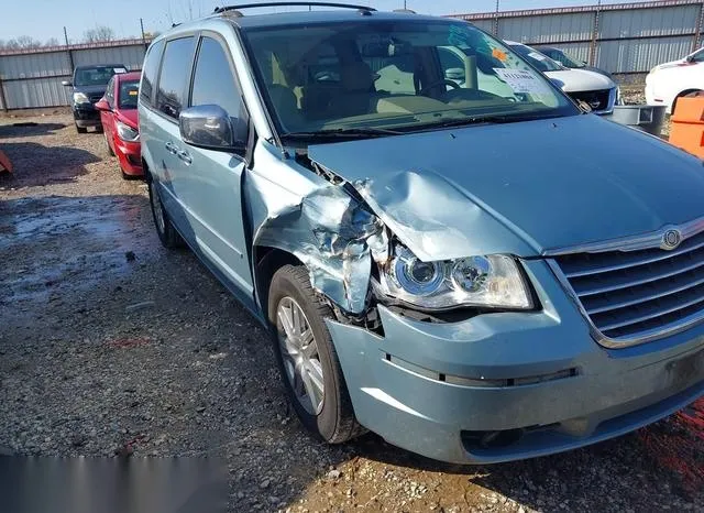 2A4RR6DX0AR152739 2010 2010 Chrysler Town and Country- Limited 6