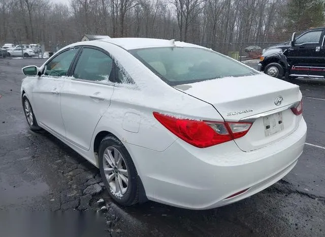 5NPEB4ACXDH577692 2013 2013 Hyundai Sonata- Gls 3