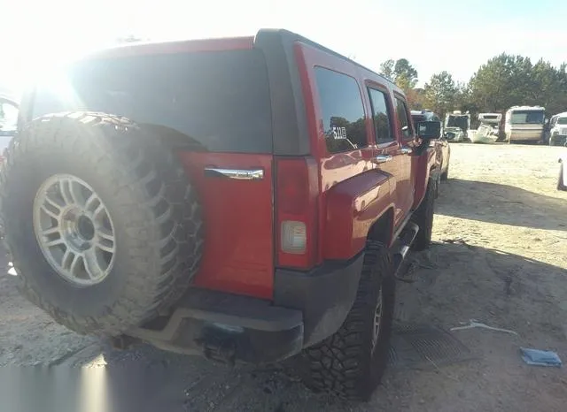 5GTDN136868256043 2006 2006 Hummer H3- SUV 4