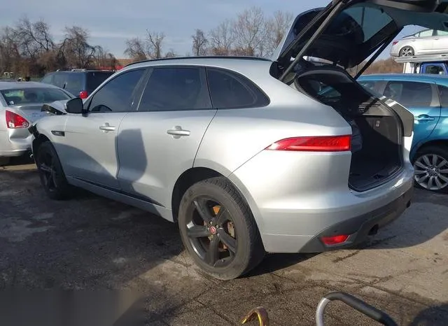 SADCL2BV2HA885627 2017 2017 Jaguar F-Pace- 35T R-Sport 3