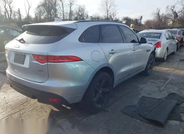 SADCL2BV2HA885627 2017 2017 Jaguar F-Pace- 35T R-Sport 4