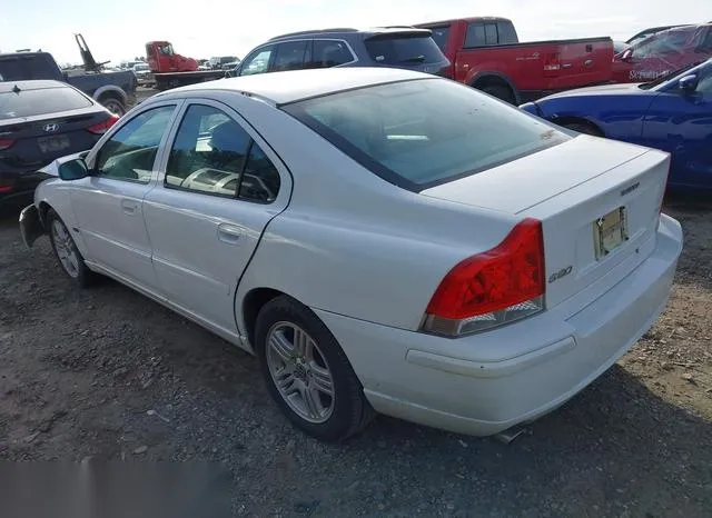 YV1RS592052460994 2005 2005 Volvo S60- 2-5T 3