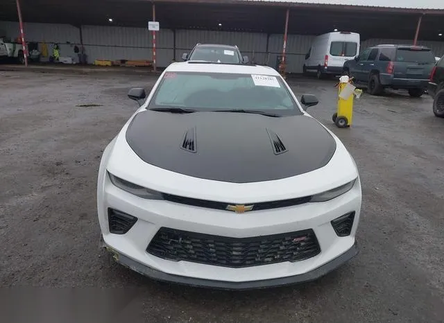 1G1FG1R75J0136291 2018 2018 Chevrolet Camaro- 2SS 6