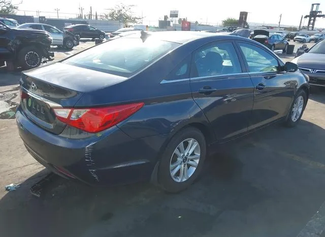 5NPEB4AC2BH107041 2011 2011 Hyundai Sonata- Gls 4