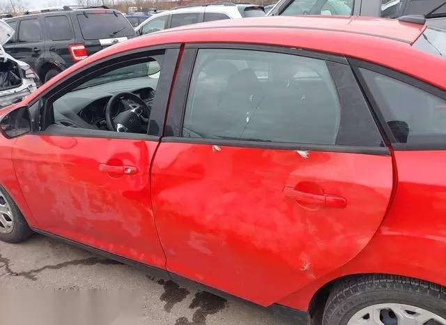 1FAHP3F2XCL266482 2012 2012 Ford Focus- SE 6