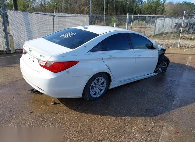 5NPEB4ACXBH165611 2011 2011 Hyundai Sonata- Gls 4