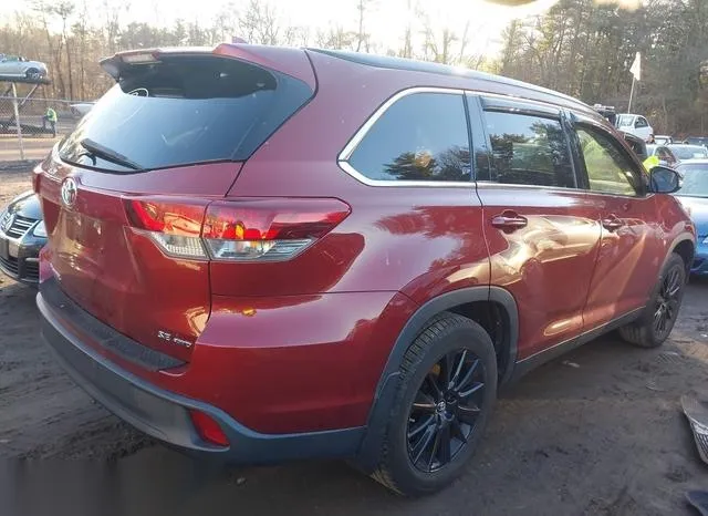 5TDJZRFH4KS586472 2019 2019 Toyota Highlander- SE 4