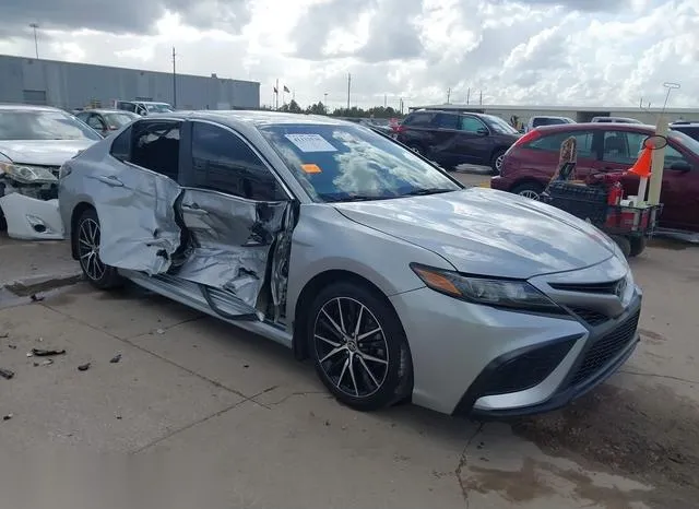 4T1G11AK1MU542834 2021 2021 Toyota Camry- SE 1