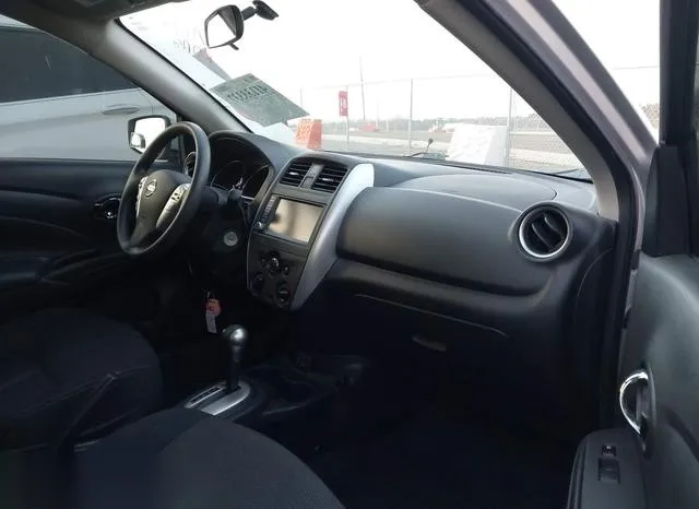 3N1CN7AP4KL846563 2019 2019 Nissan Versa- 1-6 SV 5