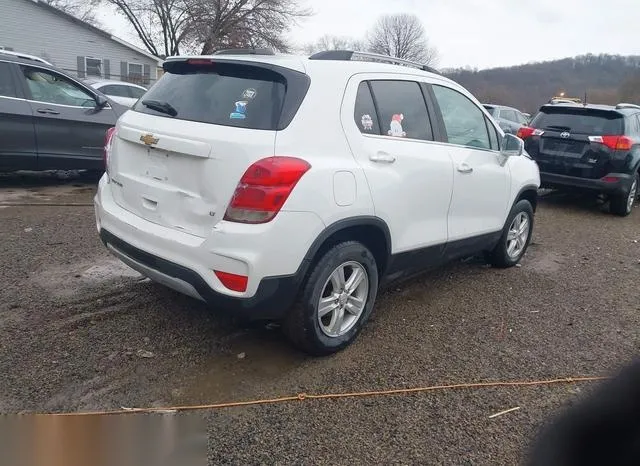 KL7CJPSB2LB023013 2020 2020 Chevrolet Trax- Awd Lt 4