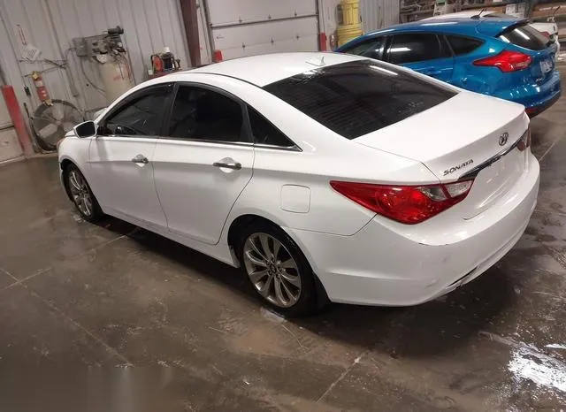 5NPEC4AC2DH805276 2013 2013 Hyundai Sonata- SE 3